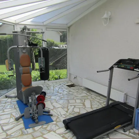 Au Jardin Fessard 住宿加早餐酒店 *